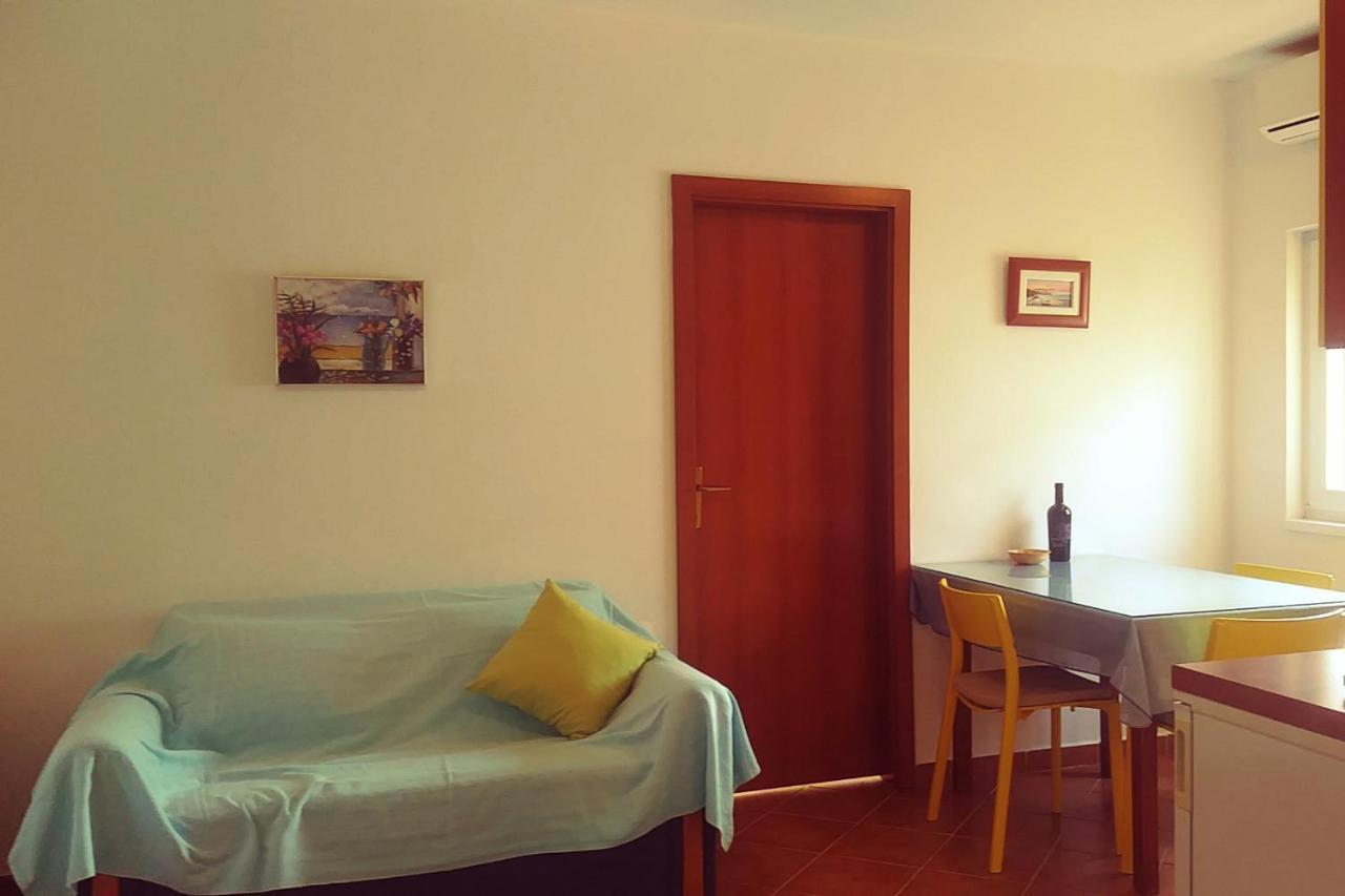 Apartments By The Sea Sali, Dugi Otok - 8110 Kültér fotó