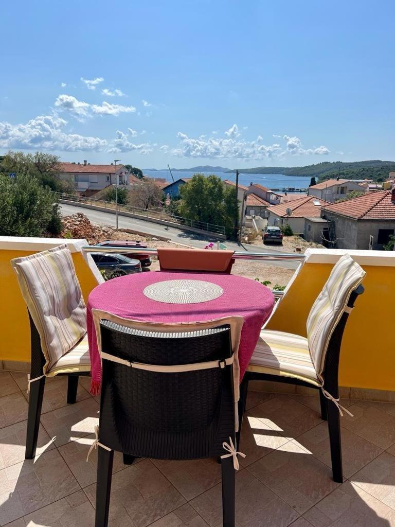 Apartments By The Sea Sali, Dugi Otok - 8110 Kültér fotó